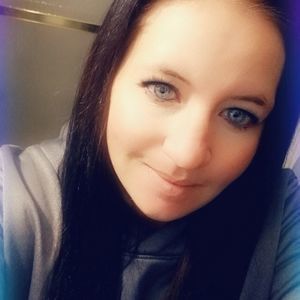 Meet your Posher, Casandra